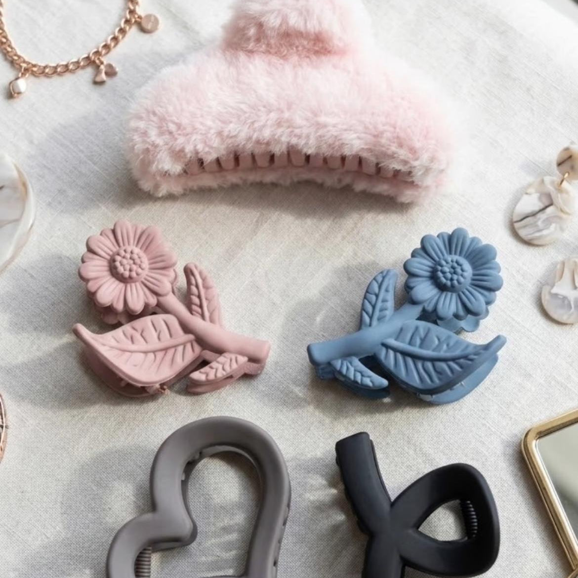 Floral & Heart Design Cute Hair Claw Clip Set
