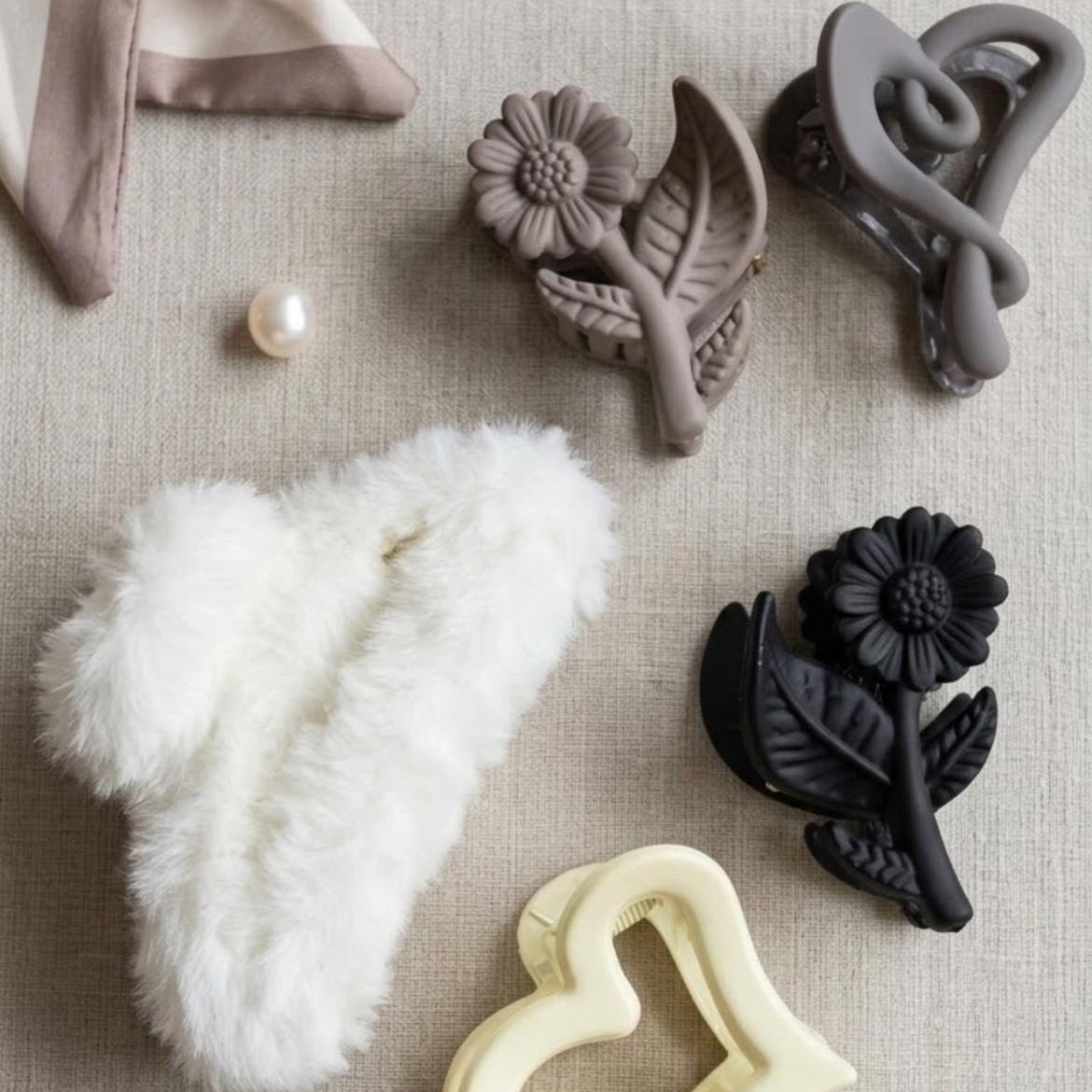 Cute Floral & Heart Shaped Hair Claw Clip Set