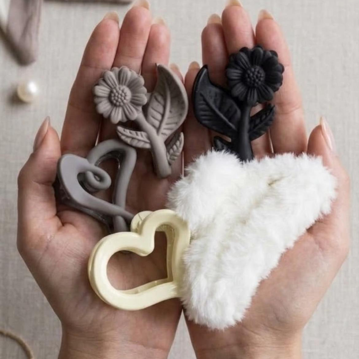 Cute Floral & Heart Shaped Hair Claw Clip Set
