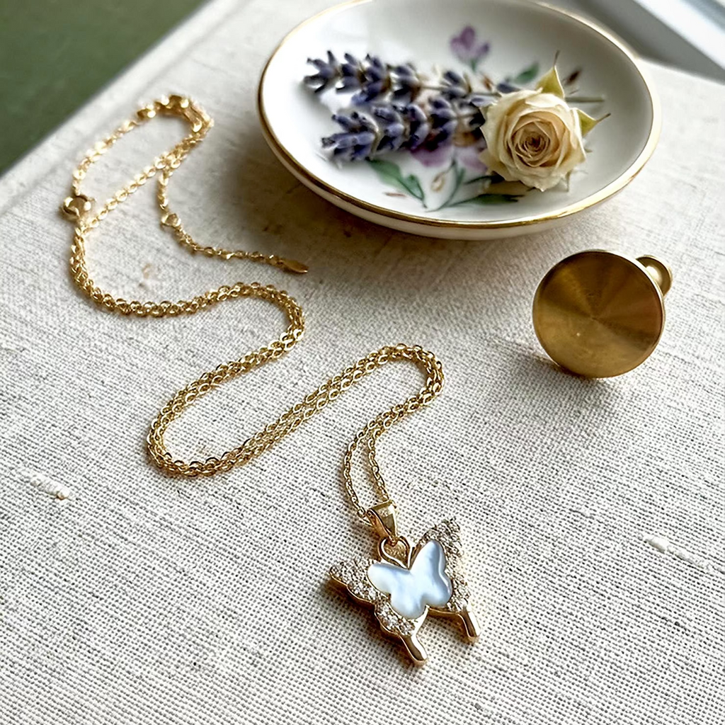 Elegant Pendant