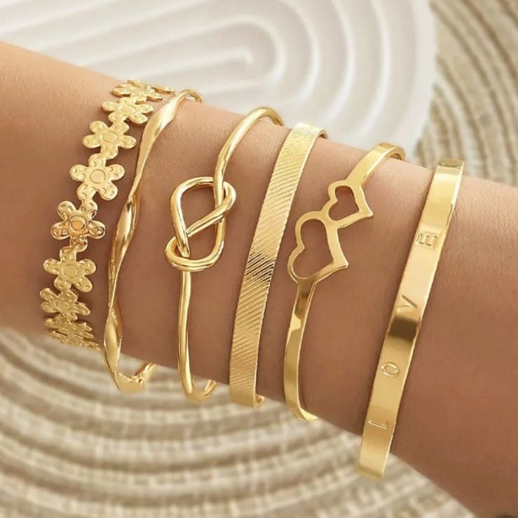 Elegant Bracelet Set