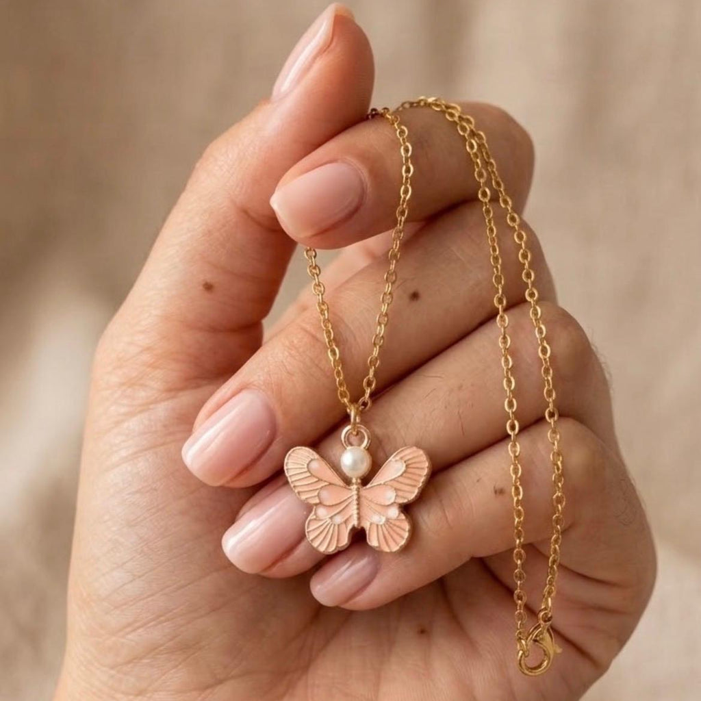 Minimalist pendant Necklace